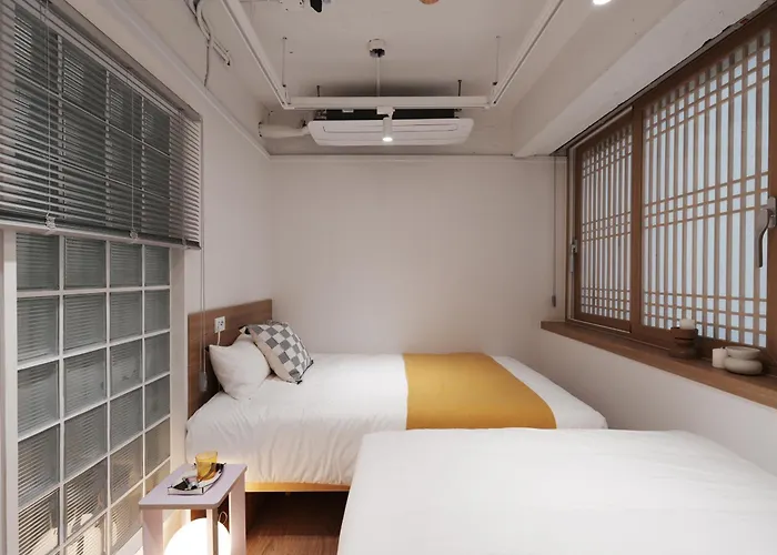 Hostel The Road Mini *