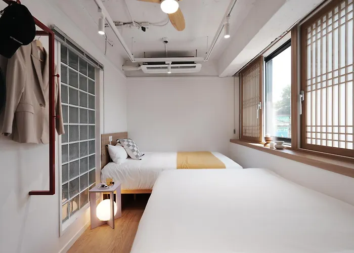 The Road Mini Hostel *
