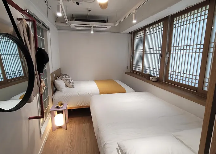 Hostel The Road Mini *