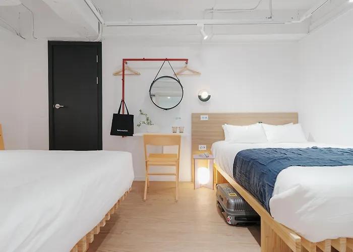 Hostel The Road Mini