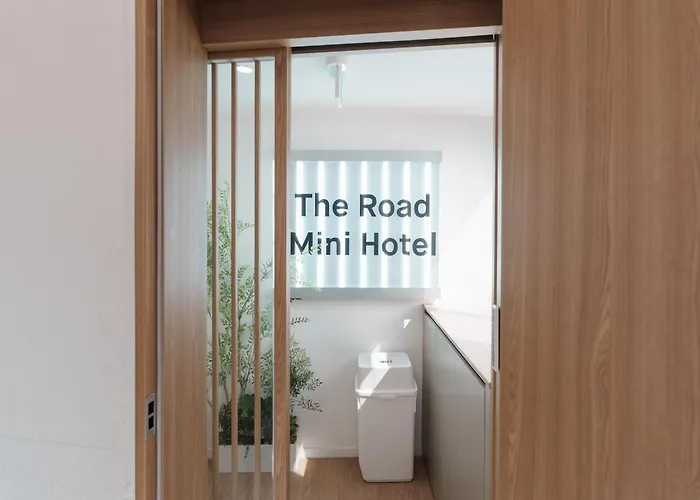 The Road Mini Hostel *